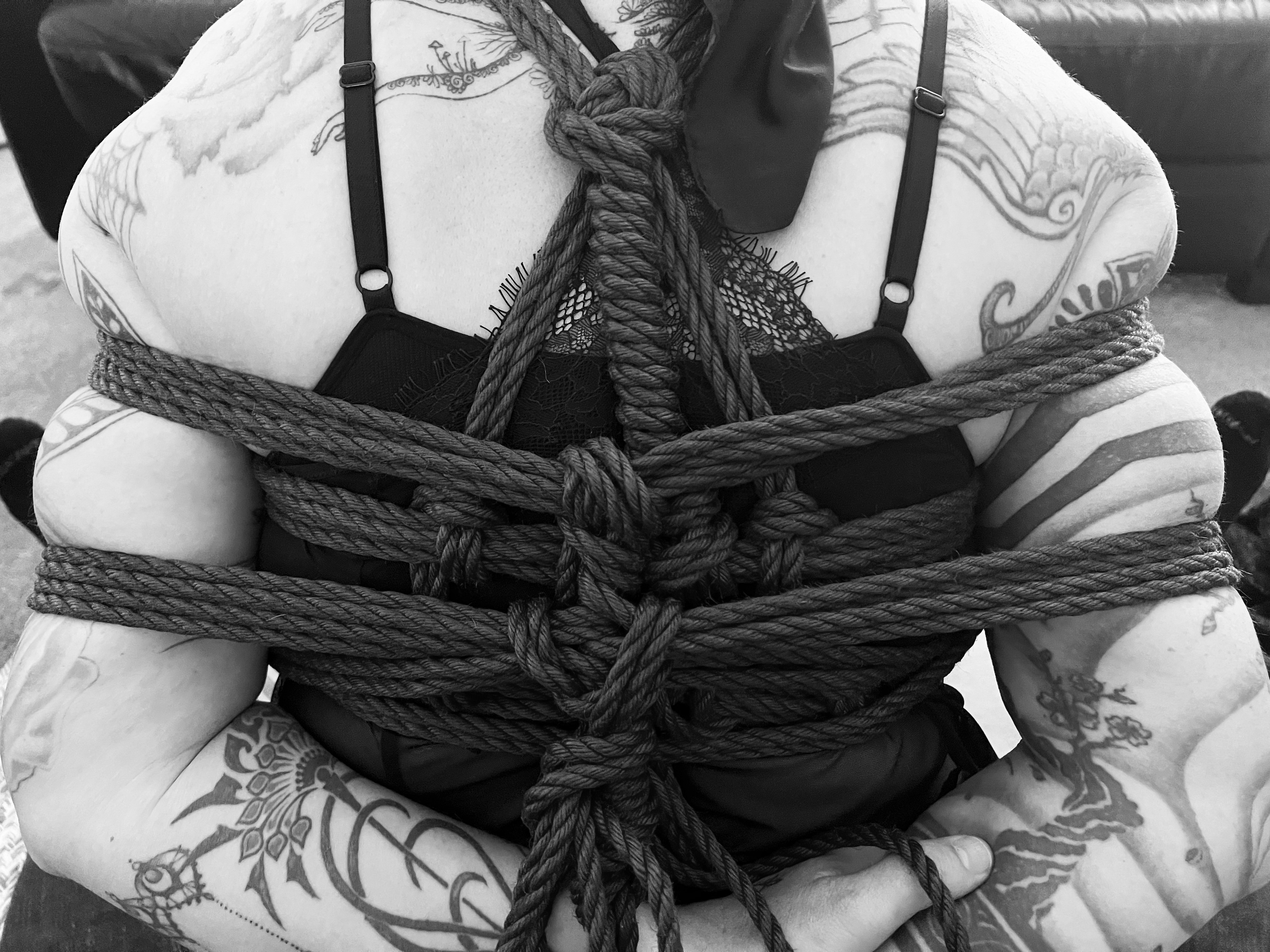 Tradwives: The Conservative Kinksters  -Wedding Rings vs Collars